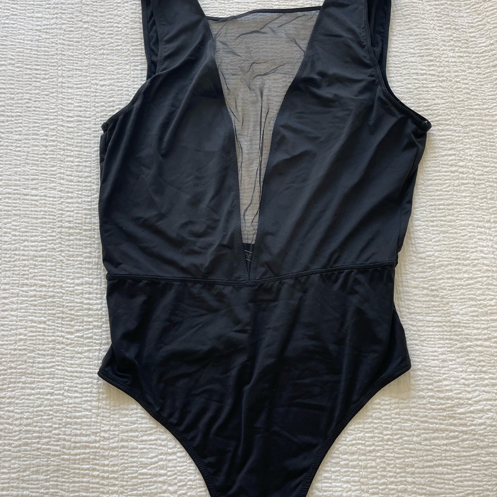 🖤Victorias Secret Black Bodysuit and Abercrombie & Fitch Skirt